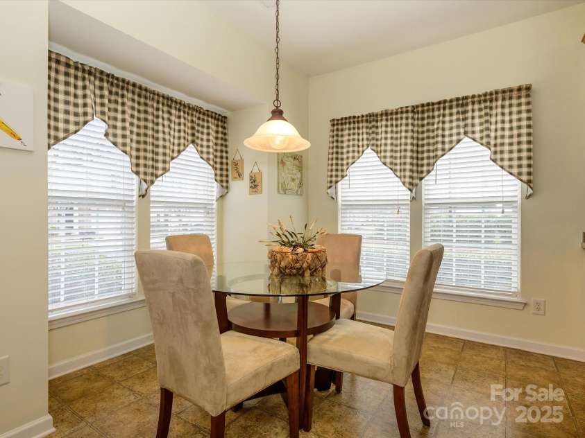 120 Snead Road, Fort Mill, SC 29715.  MLS# CAR4221912, YatesRealty ID 18190. Breakfast Area