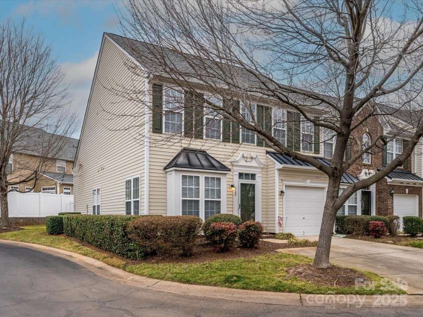 120 Snead Road, Fort Mill, SC 29715.  MLS# CAR4221912, YatesRealty ID 18190. Welcome Home!