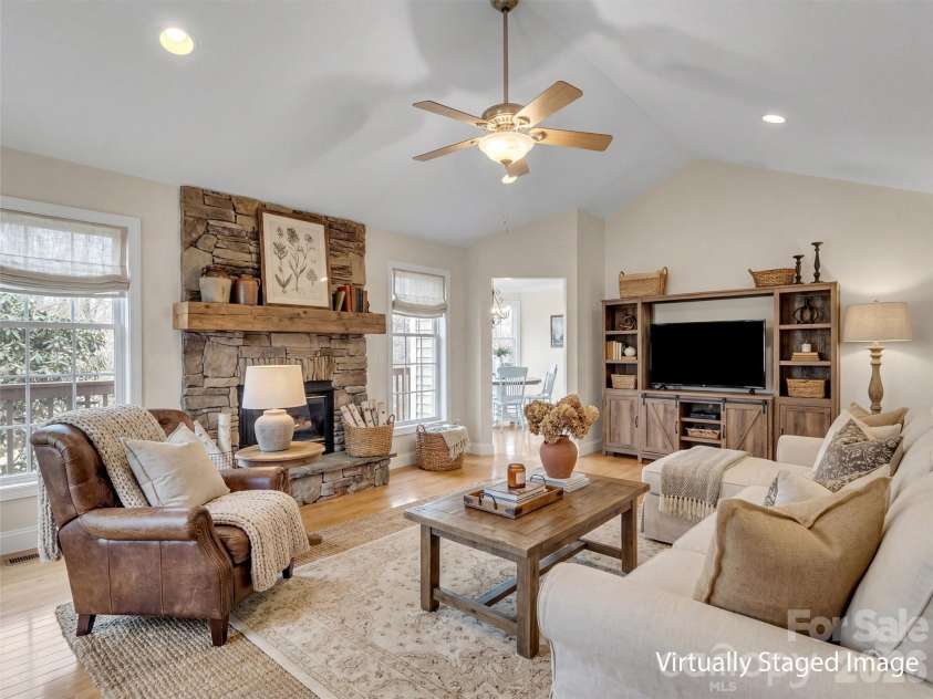 303 Forest Place, Candler, NC 28715.  MLS# CAR4342889, YatesRealty ID 18190. 