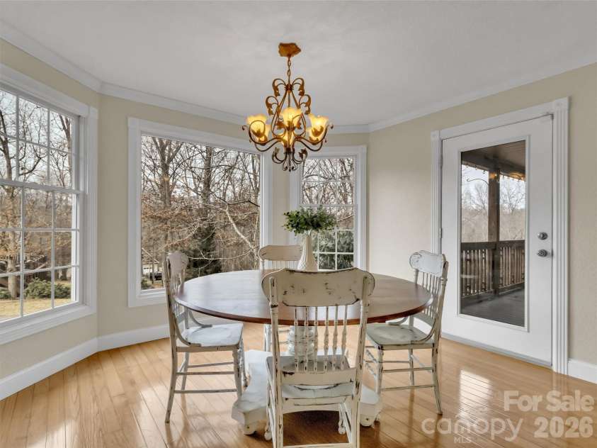 303 Forest Place, Candler, NC 28715.  MLS# CAR4342889, YatesRealty ID 18190. 