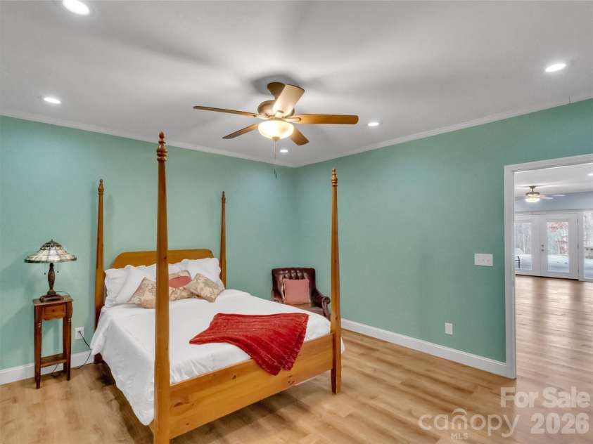 303 Forest Place, Candler, NC 28715.  MLS# CAR4342889, YatesRealty ID 18190. 