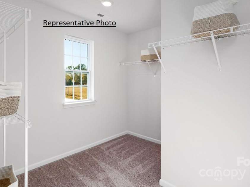 1326 37th Avenue Lane, Hickory, NC 28601.  MLS# CAR4268531, YatesRealty ID 18191. 