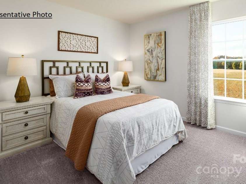 1326 37th Avenue Lane, Hickory, NC 28601.  MLS# CAR4268531, YatesRealty ID 18191. 