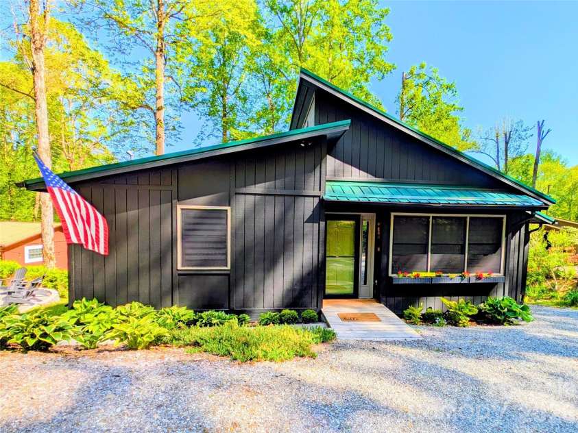 191 Forest Drive, Maggie Valley, NC 28751.  MLS# CAR4372741, YatesRealty ID 18193. 