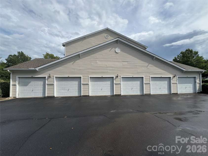 10676 Hill Point Court, Charlotte, NC 28262.  MLS# CAR4388592, YatesRealty ID 18194. Attached Garage for Unit