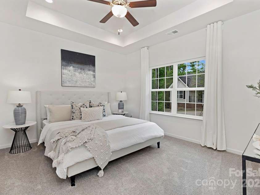 212 Columbia Street, Gastonia, NC 28054.  MLS# CAR4243272, YatesRealty ID 18194. Representation