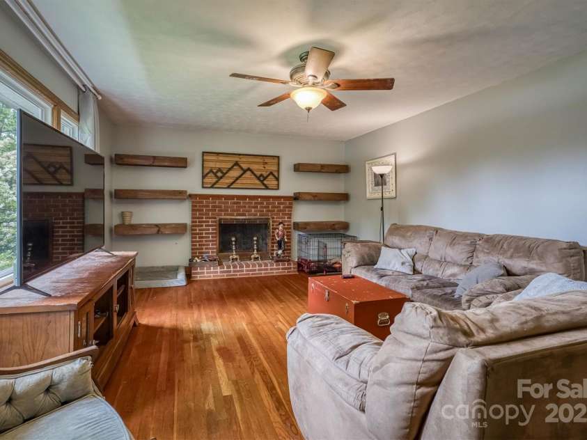 826 Jamestown Road, Morganton, NC 28655.  MLS# CAR4263056, YatesRealty ID 18195. Living Room