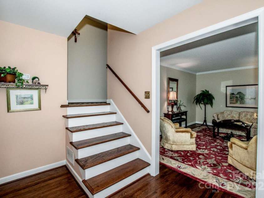 928 Tally Ho Court, Charlotte, NC 28212.  MLS# CAR4268365, YatesRealty ID 18196. 