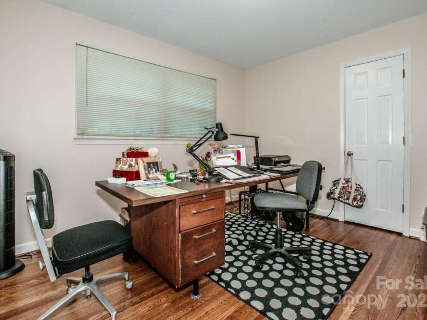 928 Tally Ho Court, Charlotte, NC 28212.  MLS# CAR4268365, YatesRealty ID 18196. 