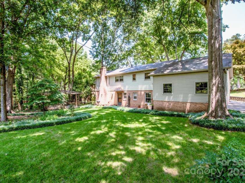 928 Tally Ho Court, Charlotte, NC 28212.  MLS# CAR4268365, YatesRealty ID 18196. 