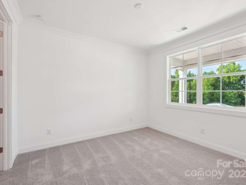 220 Windy Dell Drive, Tega Cay, SC 29708.  MLS# CAR4266344, YatesRealty ID 18198. 1st Floor Guest