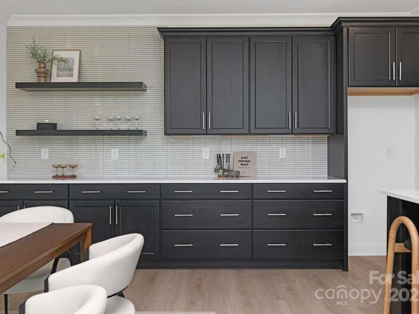 220 Windy Dell Drive, Tega Cay, SC 29708.  MLS# CAR4266344, YatesRealty ID 18198. Extended Kitchen