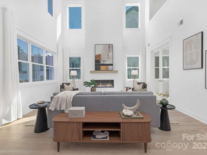 220 Windy Dell Drive, Tega Cay, SC 29708.  MLS# CAR4266344, YatesRealty ID 18198. Great room