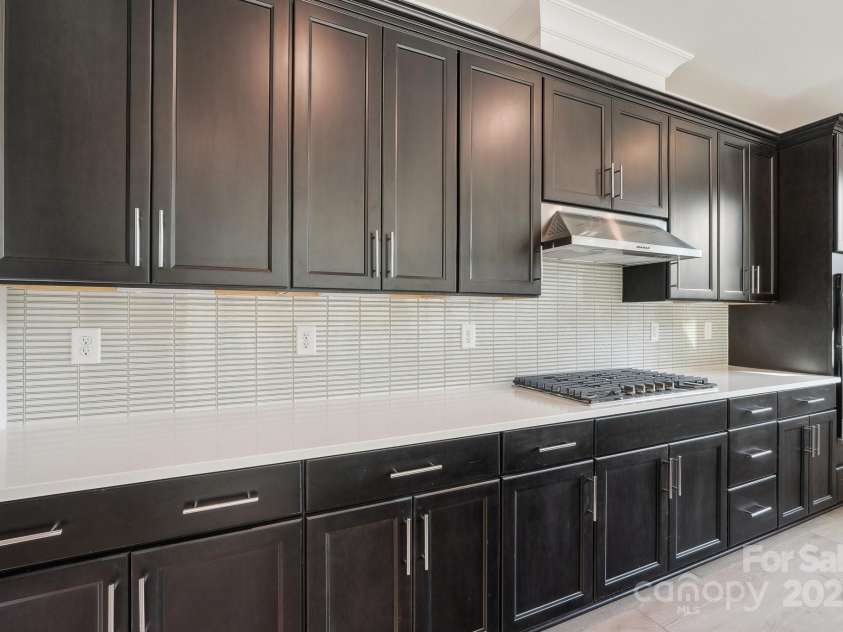 220 Windy Dell Drive, Tega Cay, SC 29708.  MLS# CAR4266344, YatesRealty ID 18198. Kitchen