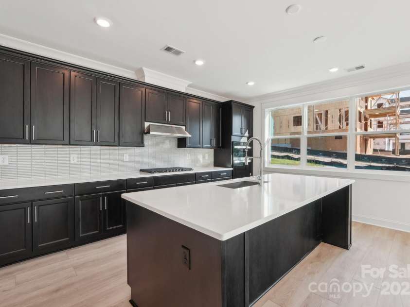 220 Windy Dell Drive, Tega Cay, SC 29708.  MLS# CAR4266344, YatesRealty ID 18198. Kitchen