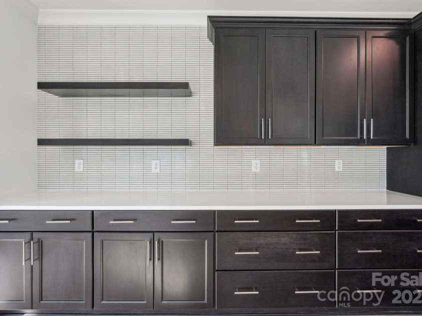 220 Windy Dell Drive, Tega Cay, SC 29708.  MLS# CAR4266344, YatesRealty ID 18198. Kitchen