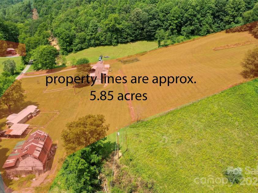 863 Water Wheel Cove, Clyde, NC 28721.  MLS# CAR4059060, YatesRealty ID 1820. 