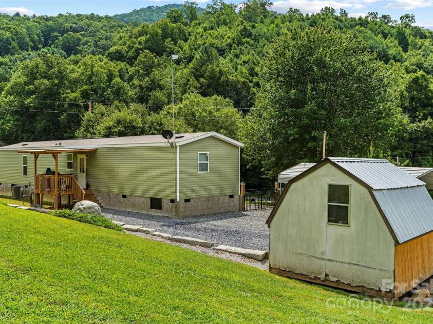 863 Water Wheel Cove, Clyde, NC 28721.  MLS# CAR4059060, YatesRealty ID 1820. 