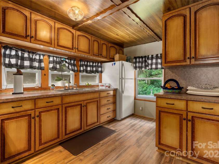 863 Water Wheel Cove, Clyde, NC 28721.  MLS# CAR4059060, YatesRealty ID 1820. 