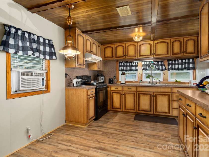 863 Water Wheel Cove, Clyde, NC 28721.  MLS# CAR4059060, YatesRealty ID 1820. 