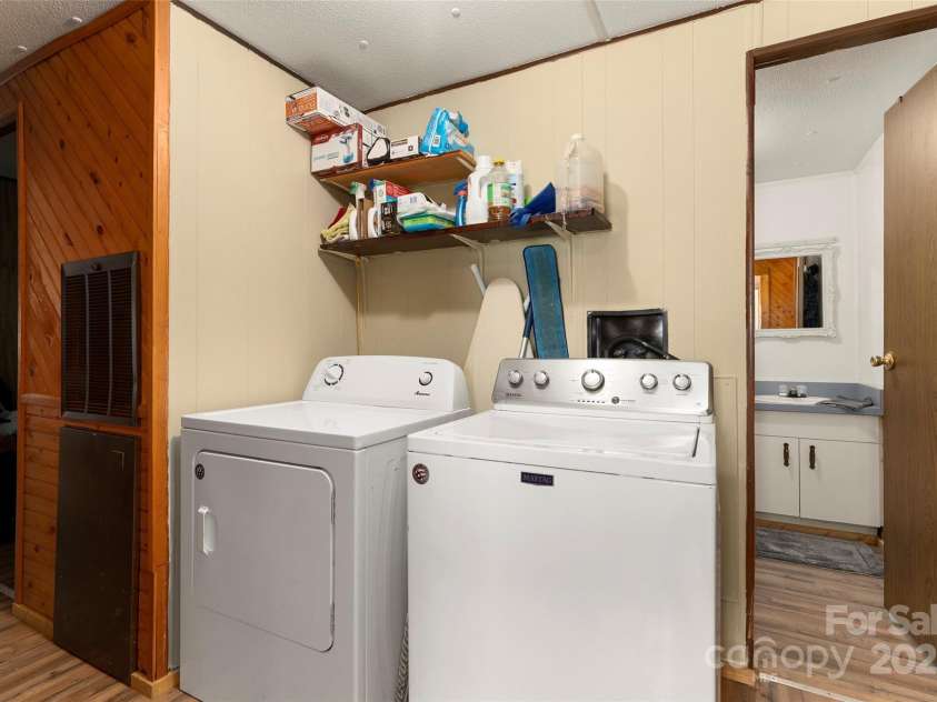 863 Water Wheel Cove, Clyde, NC 28721.  MLS# CAR4059060, YatesRealty ID 1820. 