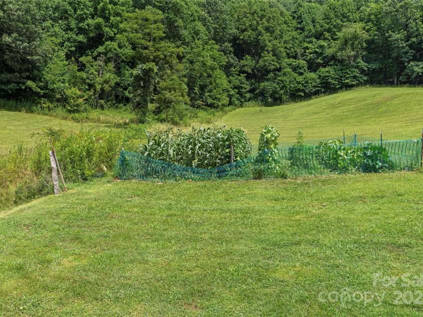 863 Water Wheel Cove, Clyde, NC 28721.  MLS# CAR4059060, YatesRealty ID 1820. 