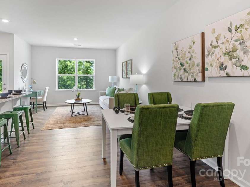 18 Lillian Lane, Hendersonville, NC 28792.  MLS# CAR4201211, YatesRealty ID 18200. **Photo for representation only