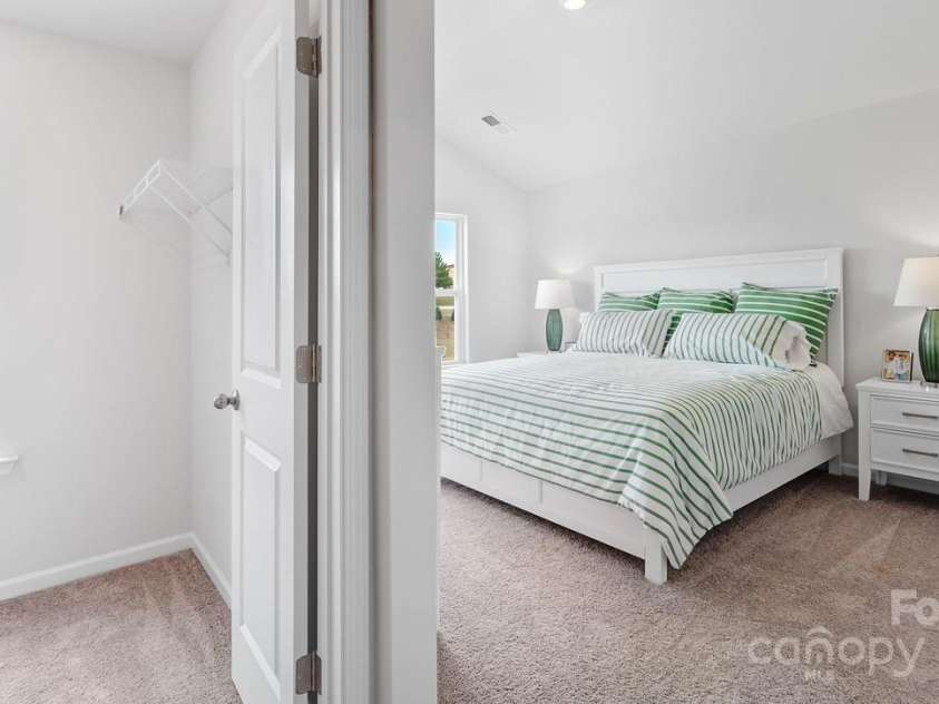 18 Lillian Lane, Hendersonville, NC 28792.  MLS# CAR4201211, YatesRealty ID 18200. **Photo for representation only