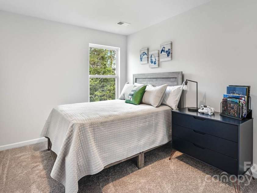 18 Lillian Lane, Hendersonville, NC 28792.  MLS# CAR4201211, YatesRealty ID 18200. **Photo for representation only