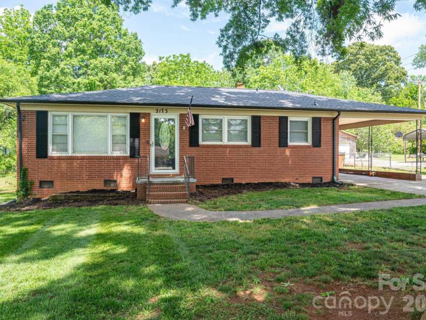 2173 Dale Avenue, Lincolnton, NC 28092.  MLS# CAR4376759, YatesRealty ID 18200. 