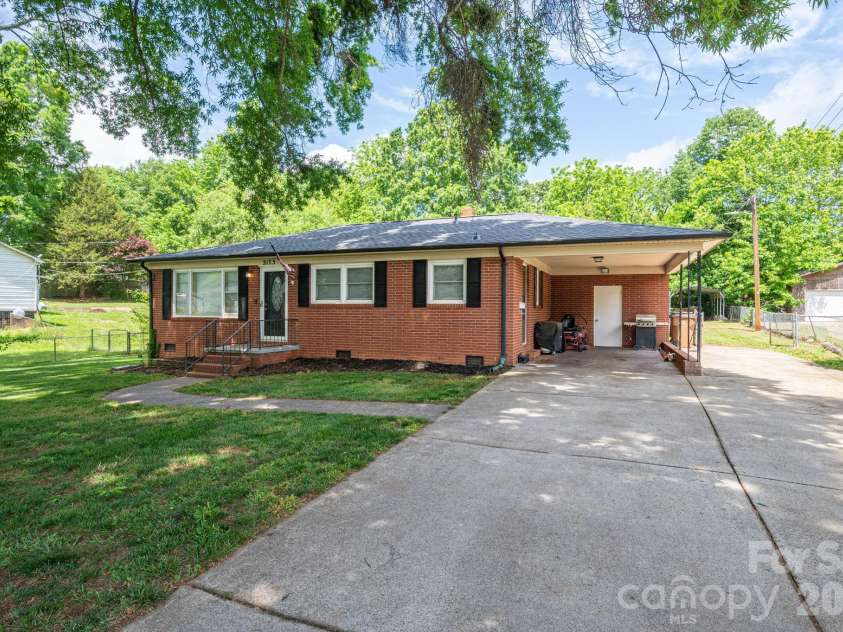 2173 Dale Avenue, Lincolnton, NC 28092.  MLS# CAR4376759, YatesRealty ID 18200. 
