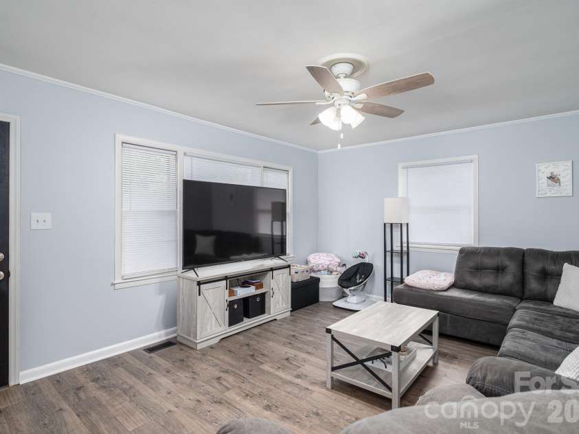 2173 Dale Avenue, Lincolnton, NC 28092.  MLS# CAR4376759, YatesRealty ID 18200. 