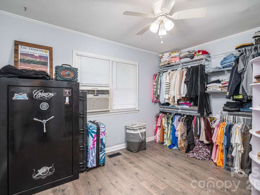2173 Dale Avenue, Lincolnton, NC 28092.  MLS# CAR4376759, YatesRealty ID 18200. 