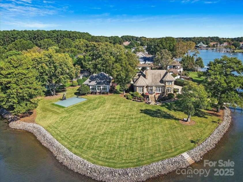 18210 Pompano Place, Cornelius, NC 28031.  MLS# CAR4193767, YatesRealty ID 18201. 