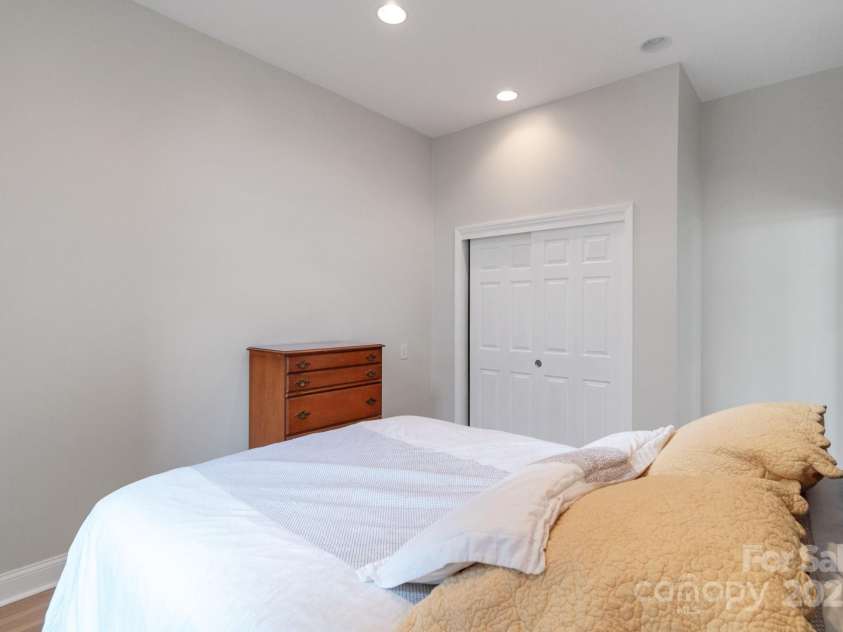 18210 Pompano Place, Cornelius, NC 28031.  MLS# CAR4193767, YatesRealty ID 18201. 