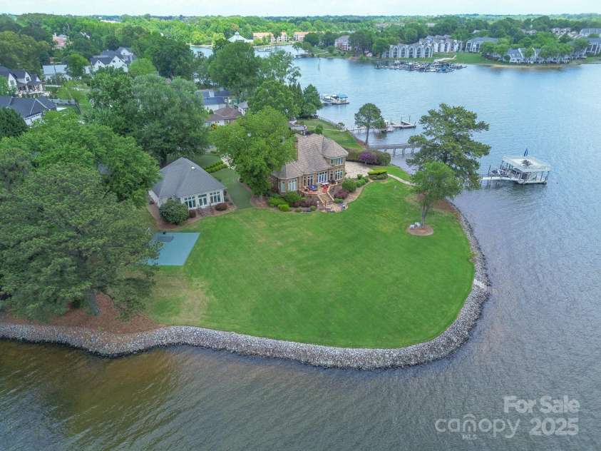 18210 Pompano Place, Cornelius, NC 28031.  MLS# CAR4193767, YatesRealty ID 18201. 