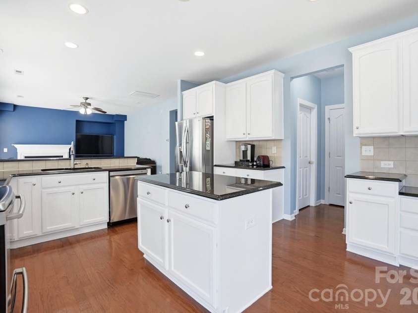 5008 Rosewater Lane, Indian Trail, NC 28079.  MLS# CAR4335449, YatesRealty ID 18201. Chef's Dream Kitchen