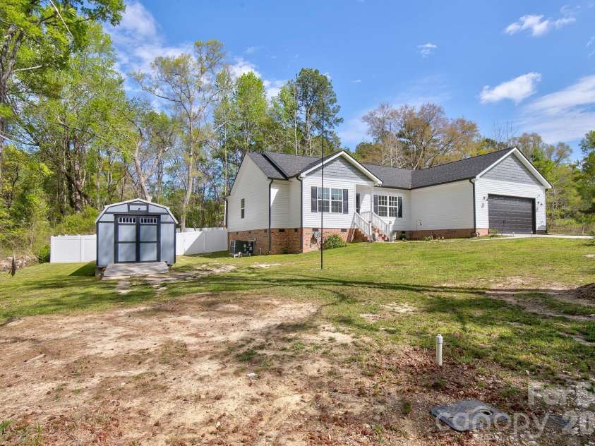 1254 Blairwood Court, Lancaster, SC 29720.  MLS# CAR4361906, YatesRealty ID 18203. 