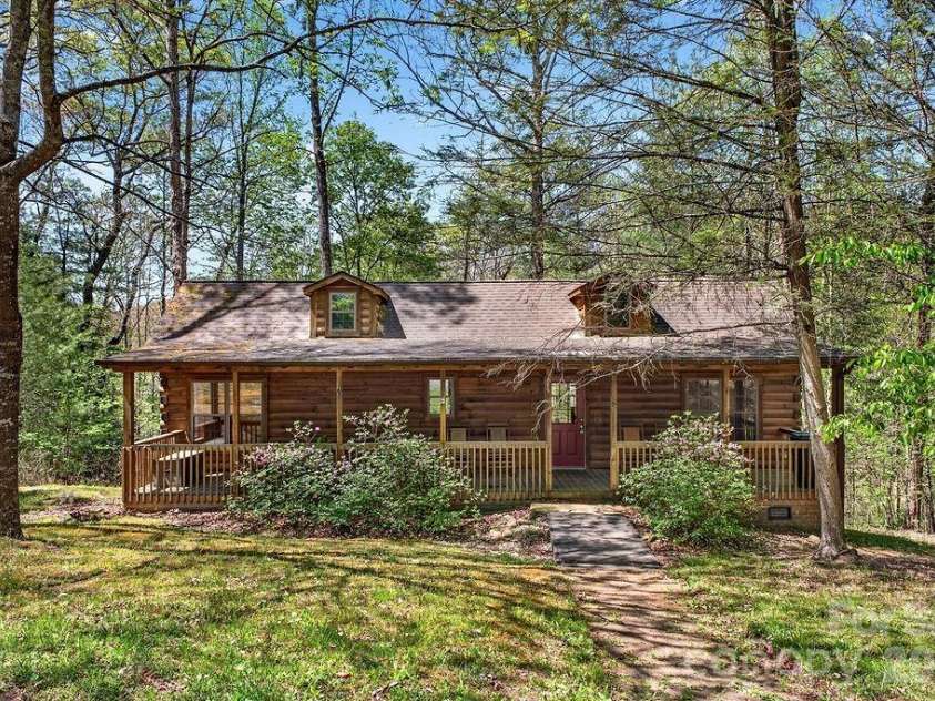 276 Oleta Mill Trail, Hendersonville, NC 28792.  MLS# CAR4372008, YatesRealty ID 18205. 