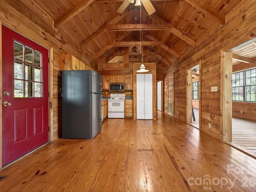 276 Oleta Mill Trail, Hendersonville, NC 28792.  MLS# CAR4372008, YatesRealty ID 18205. 