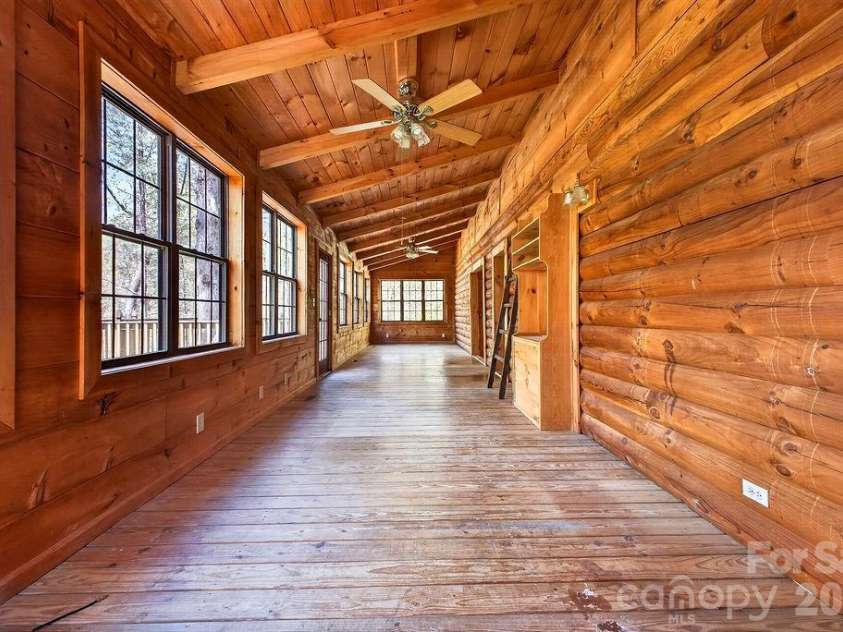 276 Oleta Mill Trail, Hendersonville, NC 28792.  MLS# CAR4372008, YatesRealty ID 18205. 