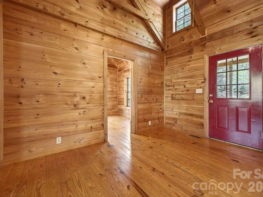 276 Oleta Mill Trail, Hendersonville, NC 28792.  MLS# CAR4372008, YatesRealty ID 18205. 