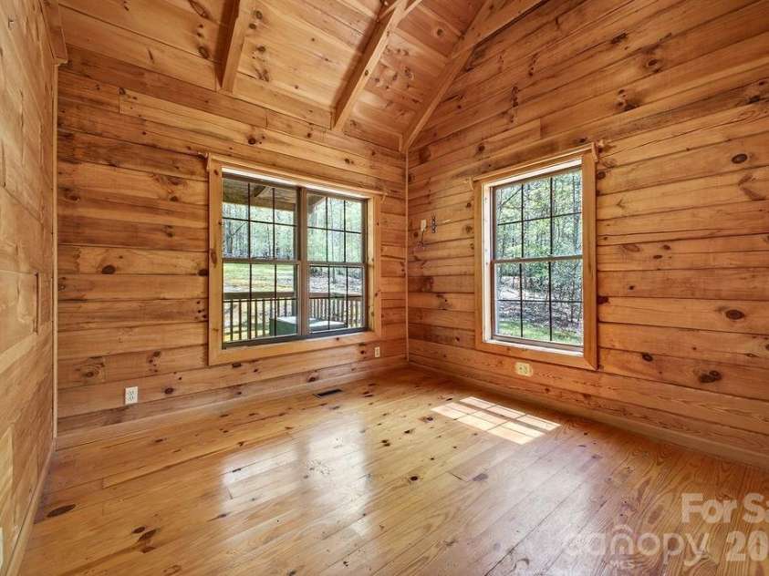 276 Oleta Mill Trail, Hendersonville, NC 28792.  MLS# CAR4372008, YatesRealty ID 18205. 