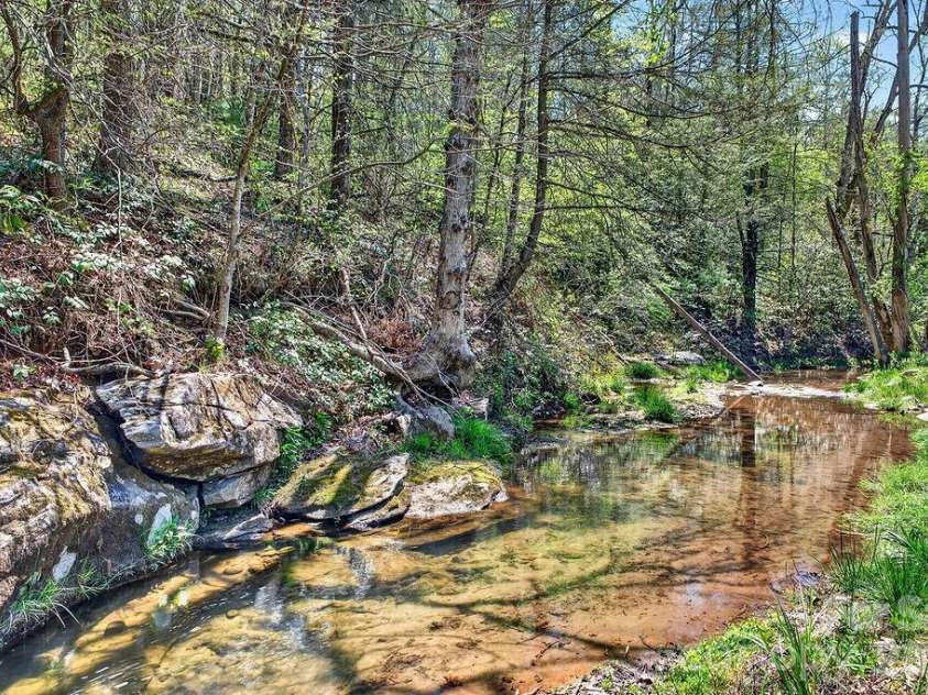 276 Oleta Mill Trail, Hendersonville, NC 28792.  MLS# CAR4372008, YatesRealty ID 18205. 