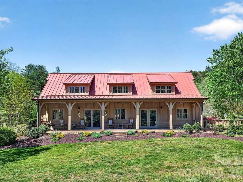 276 Oleta Mill Trail, Hendersonville, NC 28792.  MLS# CAR4372008, YatesRealty ID 18205. 