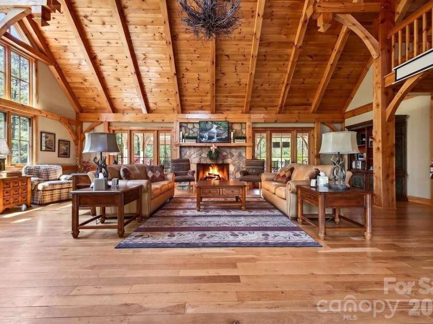 276 Oleta Mill Trail, Hendersonville, NC 28792.  MLS# CAR4372008, YatesRealty ID 18205. 