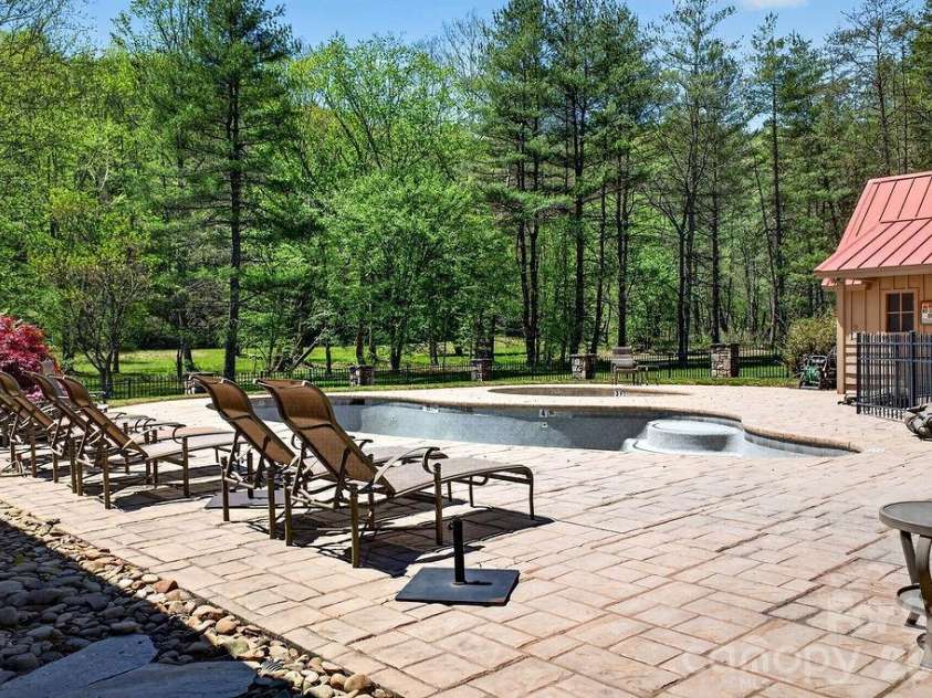 276 Oleta Mill Trail, Hendersonville, NC 28792.  MLS# CAR4372008, YatesRealty ID 18205. 