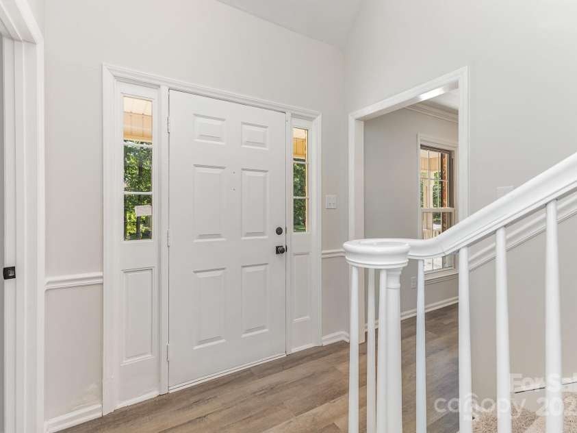 781 Summerwood Drive, Rock Hill, SC 29732.  MLS# CAR4249664, YatesRealty ID 18205. Foyer