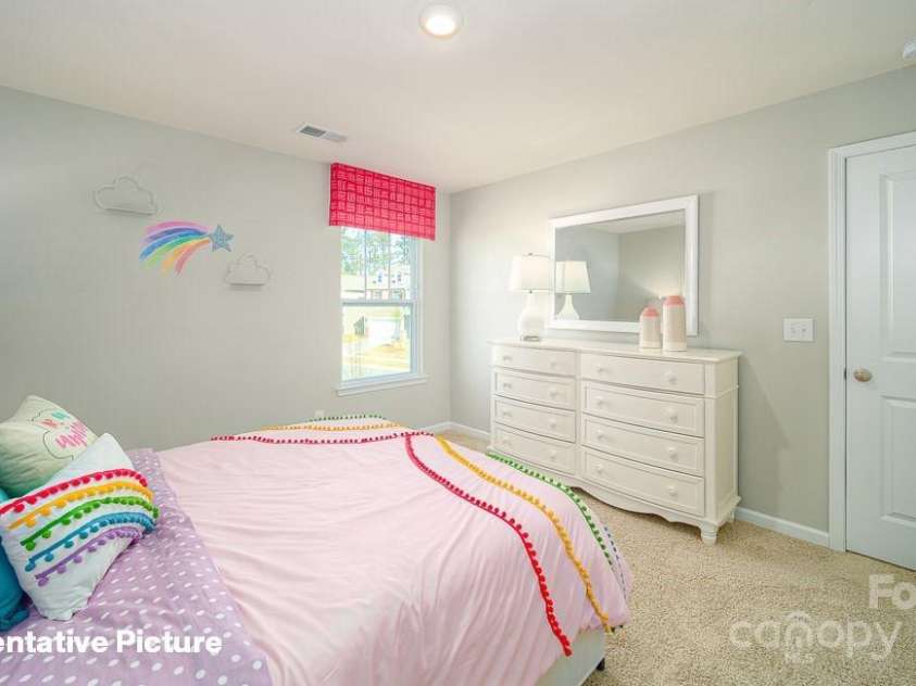 6617 Barcelona Way, Charlotte, NC 28214.  MLS# CAR4239569, YatesRealty ID 18207. 