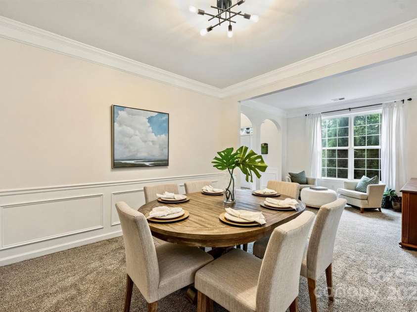 14203 Queens Carriage Place, Charlotte, NC 28278.  MLS# CAR4267969, YatesRealty ID 18209. 